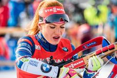 Peklo na střelnici, radost v cíli. Koukalovou první položka nezlomila. Moravcovi je pětka souzená