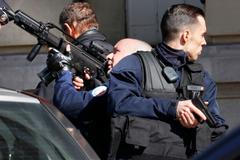 Výbuch v budově MMF v Paříži