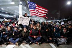 Americký prezident Donald Trump uvalil na mnoho muslimů zákaz přicestovat do USA