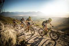 Snímky Andyho Eyringa ze závodu Cape Epic ukazují krásu "Tour de France" horských kol