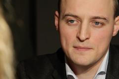 Smrt může být důstojná, v nemocnicích to často nejde, nemusíme umírat v bolestech, říká psycholog