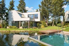 Luxusní vila v Cholupicích