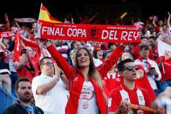 Fanynka Sevilly ve finále Copa del rey 2016