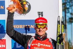 Moravec v cíli jásal, i když na něj zbyla jen květina. Koukalová odstřelila sny o velkém skoku