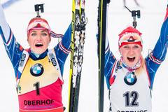 Gabriela Koukalová a Eva Puskarčíková v Oberhofu