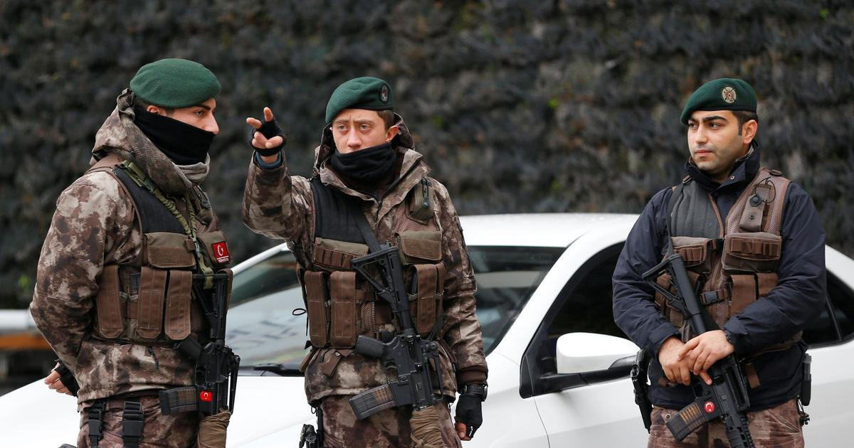 Při zásahu proti Islámskému státu bylo v Turecku zraněno sedm policistů