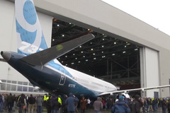 Boeing představil nový 737 MAX 9