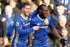 PL, Chelsea-Arsenal: Eden Hazard a Victor Moses slaví gól na 2:0