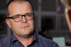 Pazderka: Polsko je plné negativních emocí, k útokům na “jiné” lidi a imigranty dochází každý den