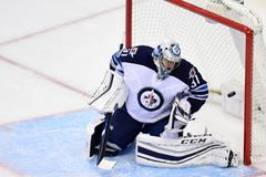 Ondřej Pavelec v brance Winnipegu