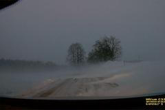 Silnice se ztrácí v závějích. Čtenář natočil nebezpečnou jízdu mezi Chotěboří a obcí Kámen