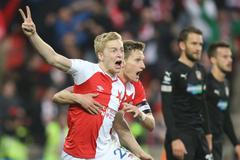 EPL, Slavia-Plzeň: Michal Frydrych slaví vítězný gól Salvie