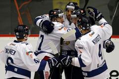 Finové slaví výhru na českých hrách 2017