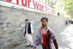 Vražedný výbuch v Kábulu zabil desítky lidí