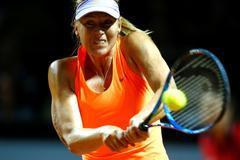 Maria Šarapovová na turnaji ve Stuttgartu