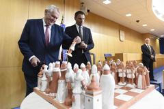 Miloš Zeman dary kraje Jihočeský Zimola šachy