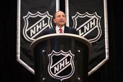 Komisionář NHL Gary Bettman