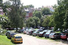 Přední Kopanina se mění v parkoviště