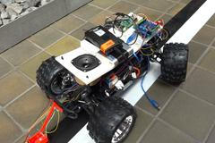 ČVUT a symfonici spojili síly. Roboti rozváželi hudbu na Pražském jaru