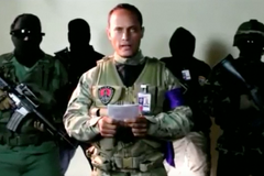 Vrtulník útočil na venezuelský nejvyšší soud. Bojujeme proti kriminální vládě, řekl údajný pilot