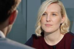 Pracovala pro Obamu. Fotku čůrajícího ministra bychom na Twitter nikdy nedali, říká Laura Millerová