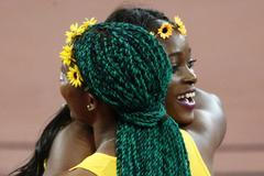 MS v atletice 2015: Shelly-Ann Fraserová-Pryceová a Elaine Thompsonová, 4x100 m