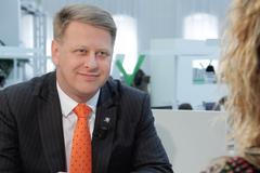 Twitter je pro ministry limit, myslím si, že žádný nejel Uberem a nebydlel přes Airbnb, říká Prouza