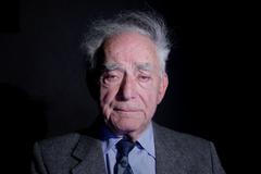 Žádné vraždění! To je poselství vražděných, říká přeživší z Osvětimi