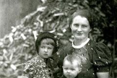 Ležáky - archivní foto