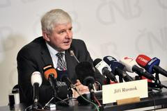 Jiří Rusnok na tiskovce ČNB k ukončení intervencí