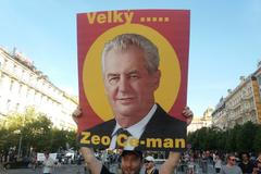 Protesty proti Zemanovi a Babišovi na Václavském náměstí v Praze