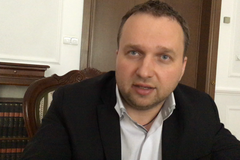 Marian Jurečka k podpisu smlouvy