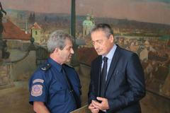 Jiří Středa s ministrem obrany Martinem Stropnickým