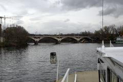 Holešovice z Vltavy