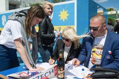 Snímek pochází z ukrajinského Slavutyče, kde svůj nejnovější projekt uskutečnila umělkyně Kateřina Šedá.