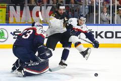 MS 2017, Slovensko-Německo: Július Hudáček (33) , Peter Čerešňák - Gerrit Fauser