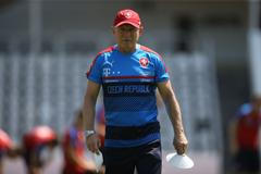 Trénink repre 3.6.17: Karel Jarolím