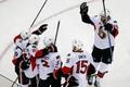 Erik Karlsson a Ottawa slaví branku v play off 2017