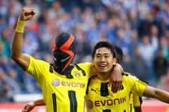 Pierre-Emerick Aubameyang a Šindži Kagawa
