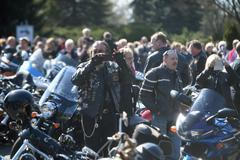 Foto: S Věrou Špinarovou se rozloučila rodina a přátelé. Zazněly písně Janis Joplinové či Vojty Dyka