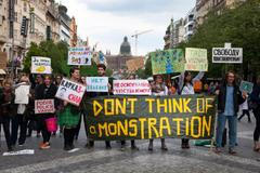 Monstrace, protiputinovský happenning, Praha, 1. 5. 2017.