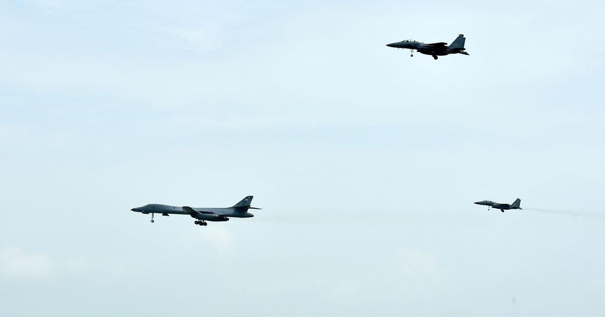 „Zahrávají si s ohněm,“ zuří Čína kvůli vojenskému cvičení USA a Filipín v Tichém oceánu