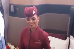 Luxus v oblacích. V byznys třídě Qatar Airways dostanete pyžamo i polštář na míru