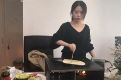 Počítačová krabice místo pánve. Čínská vlogerka používá na vaření kancelářské pomůcky