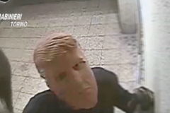 V Turíně řádili zloději, kteří se maskovali za Donalda Trumpa