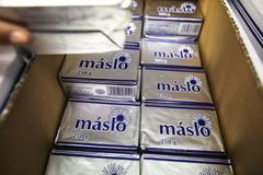 Představení nového konceptu prodejny MAKRO Stodůlky - MAKRO inspirace; plus ilustrační foto nákupy, zboží, ceny, slevy