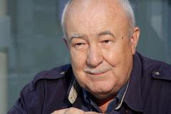 Zemana obdivuji, nejsem tak inteligentní jako on, národ potřebuje srdce a hrdost, říká Hannig