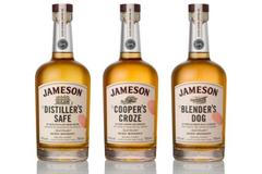 Jameson - whiskey_bile pozadi