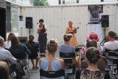 Divadelní kontejner