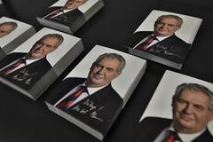 Miloš Zeman podepsané fotografie